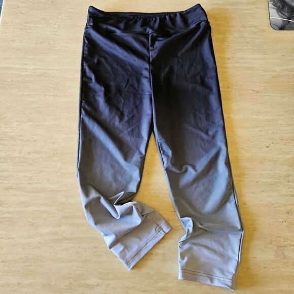 Weissman NWOT child medium/large Capri length ombre dance pants - Picture 1 of 5